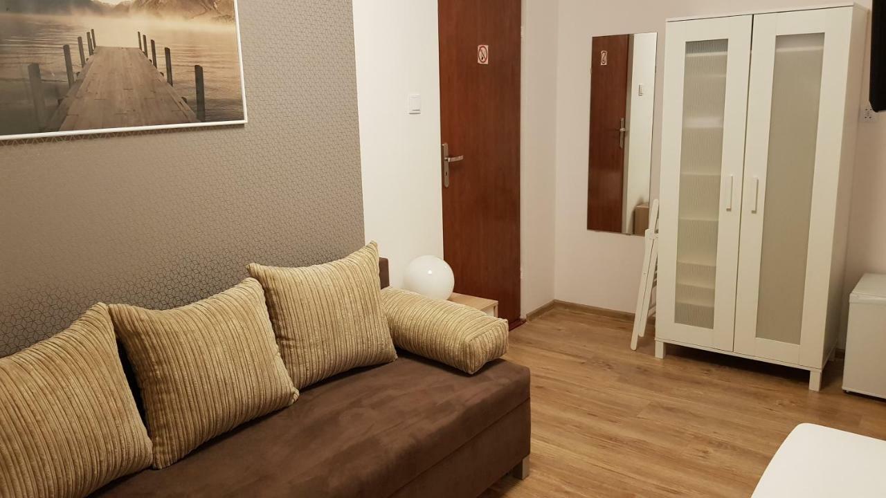 Pokoje Goscinne Venezia Czaplinek Bagian luar foto