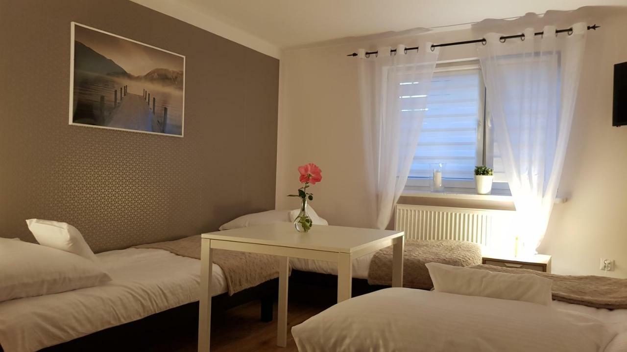 Pokoje Goscinne Venezia Czaplinek Bagian luar foto
