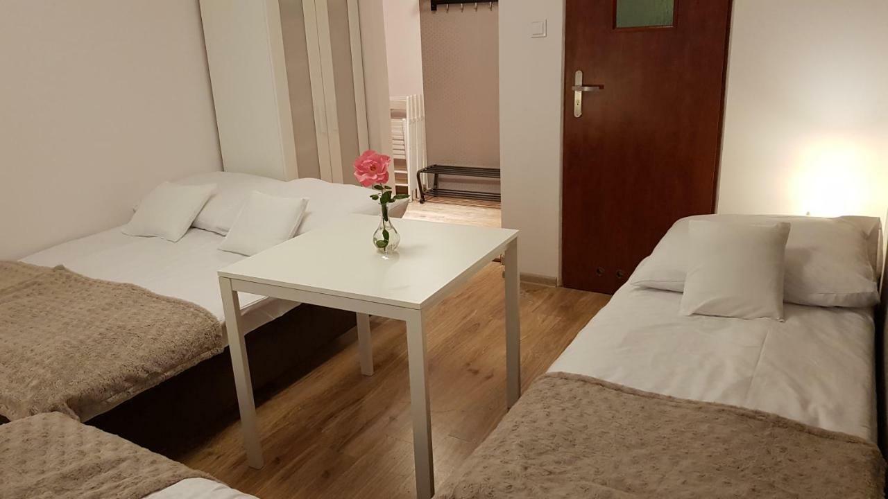 Pokoje Goscinne Venezia Czaplinek Bagian luar foto
